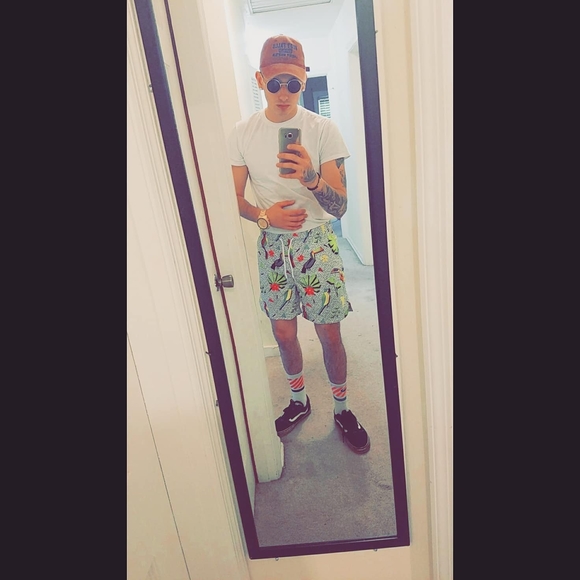 Meet your Posher, Brandon - Picture 1 of 1